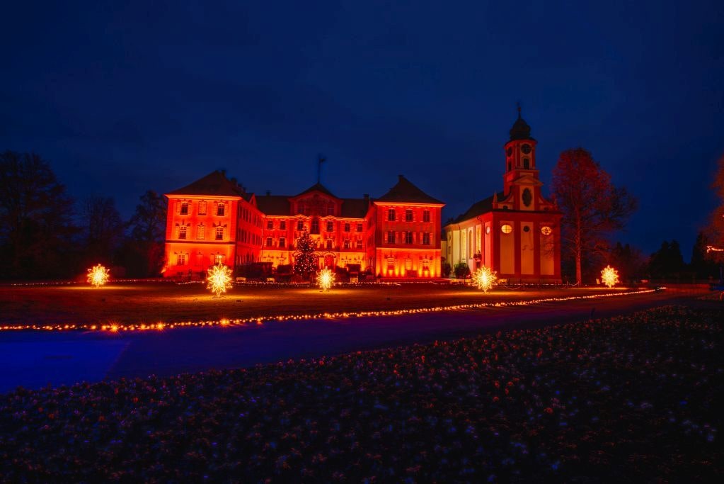 christmas-garden-insel-mainau-2021-schloss