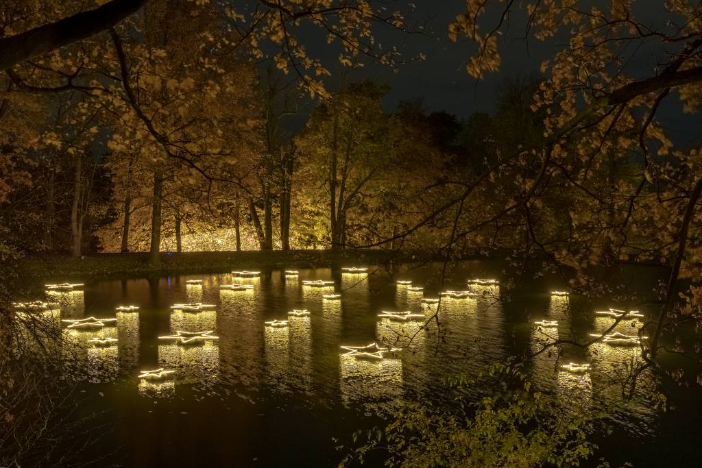 Christmas Garden Dresden 2019 | Lake of the Stars ©Christmas Garden/Michael Clemens