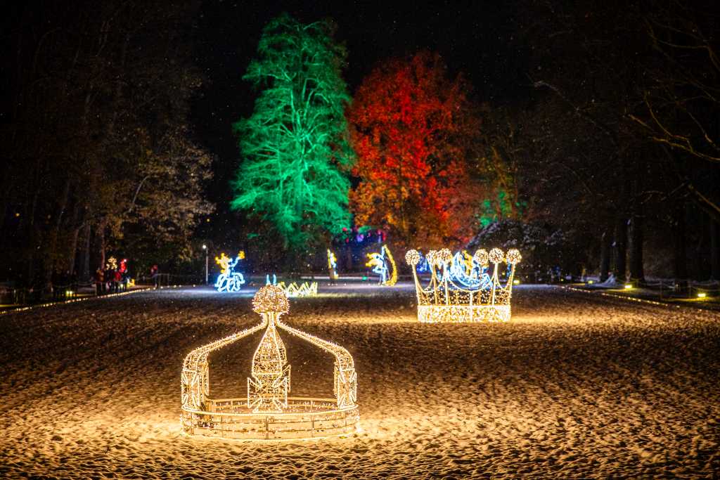 christmas-garden-dresden-2023-kronen weihnachten-im-tierpark-2022©Weihnachten im Tierpark_Michael Clemens